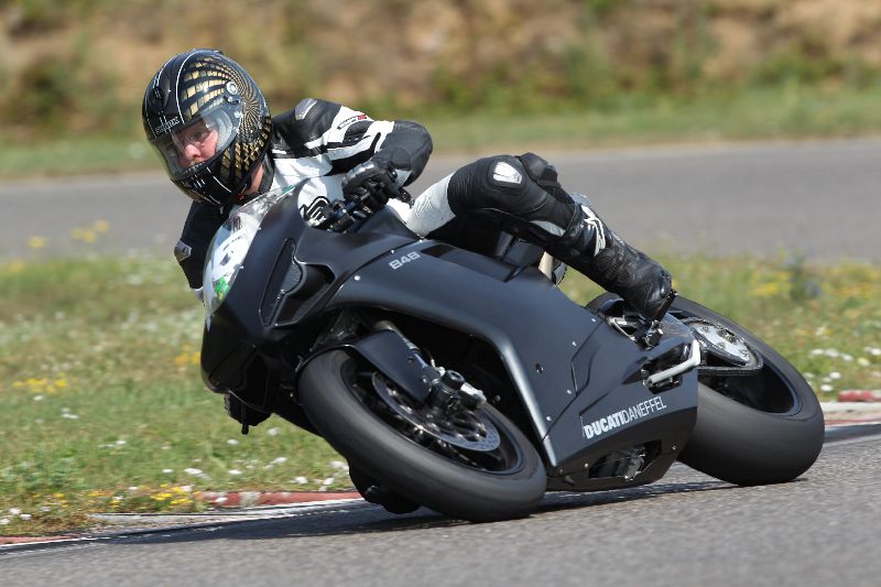 /Archiv-2018/44 06.08.2018 Dunlop Moto Ride and Test Day  ADR/Strassenfahrer-Sportfahrer grün/115